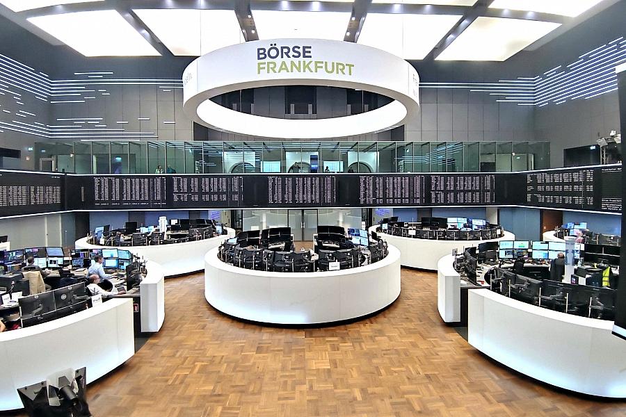 DAX startet mit leichten Verlusten – US-Militärschlag gegen Iran belastet Börsen kaum