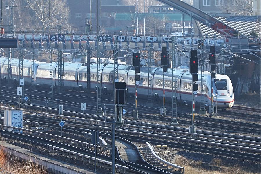 Bundesverkehrsminister kritisiert weiterhin Abschaffung der Familienreservierung durch die Deutsche Bahn
