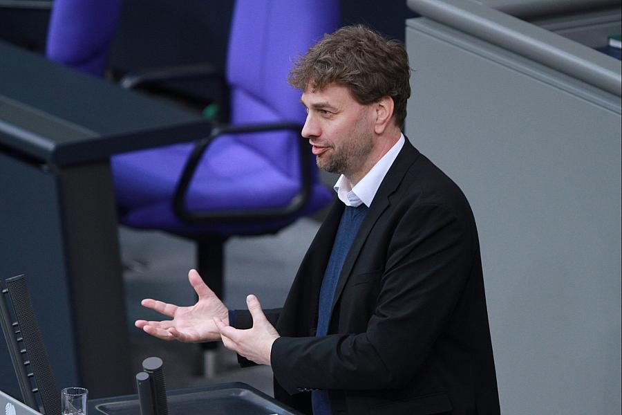 Grüne schließen MeToo-Aufarbeitung um Ex-Abgeordneten Gelbhaar ab – Keine endgültige Klärung