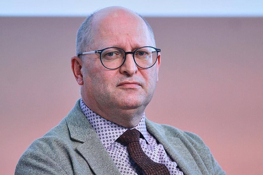 Lehrerverband lehnt Sicherheitskontrollen an Schulen ab und fordert bessere Betreuung