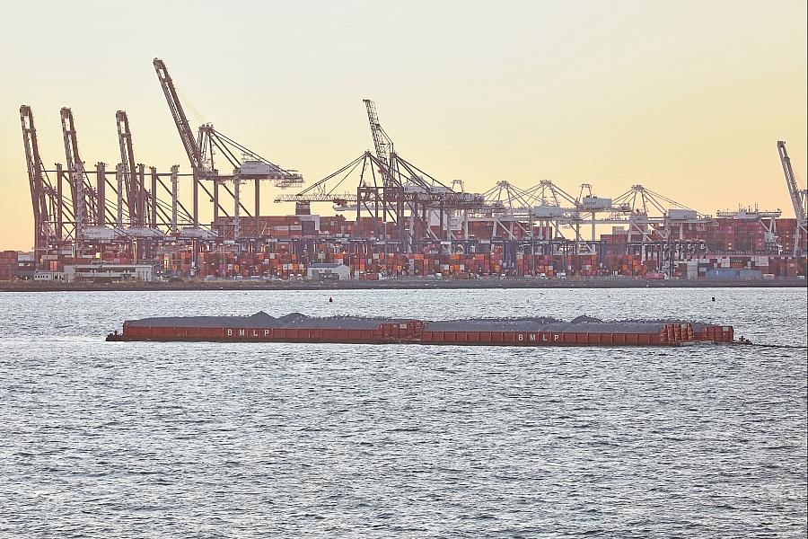 Seltene Erden-Krise verschärft sich: Deutsche Industrie fordert schnelle Lösungen