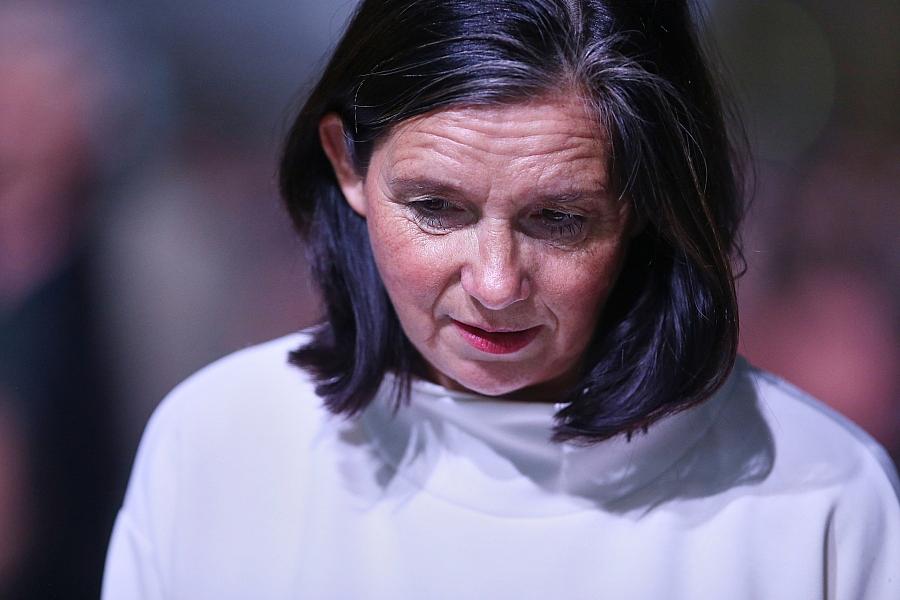 Grünen-Politikerin Göring-Eckardt besucht inhaftierte non-binäre Person Maja T. in Budapest