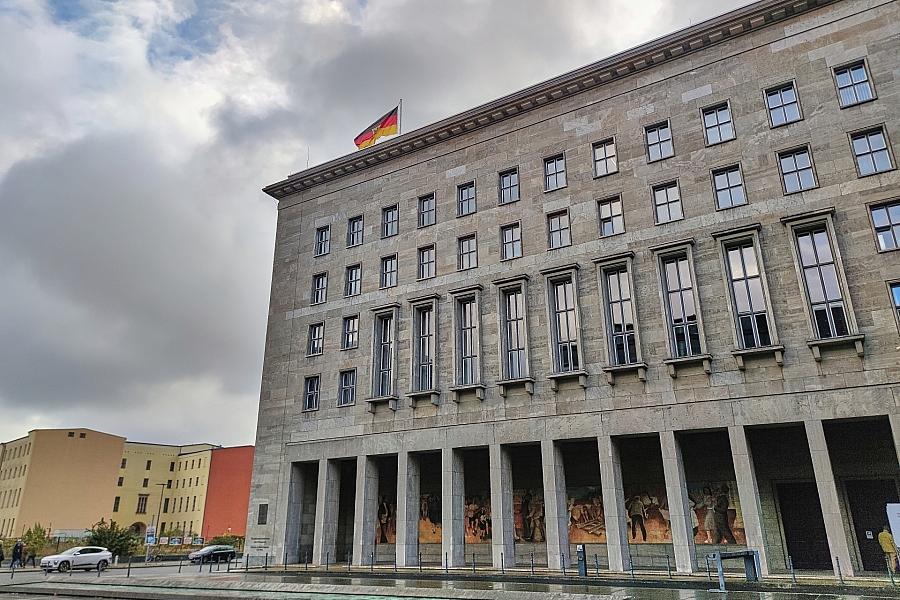 Haushaltslücke von 144 Milliarden Euro bis 2029