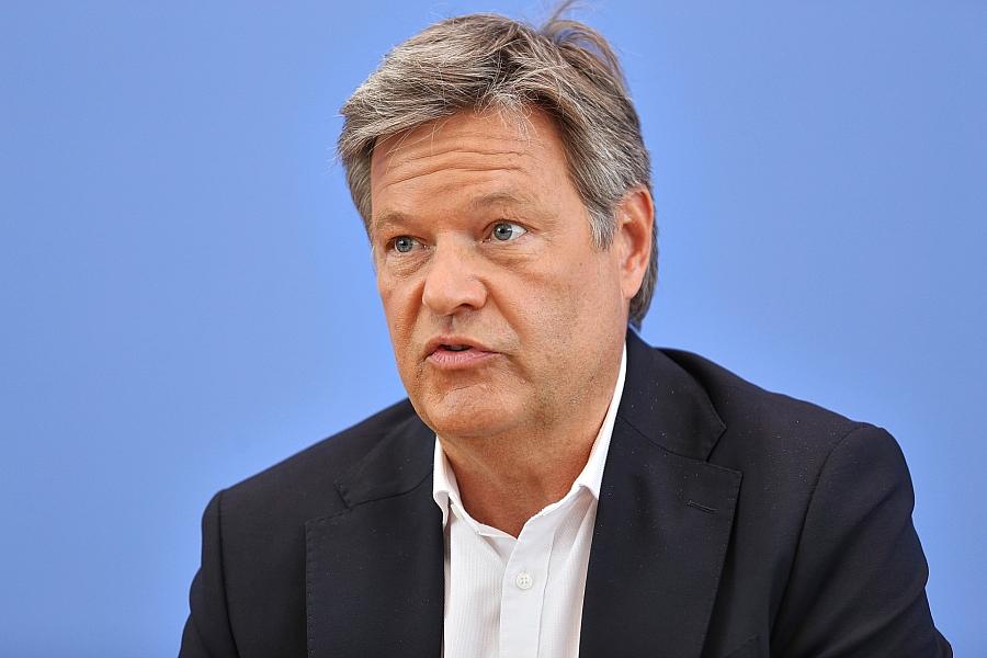 Ermittlungsverfahren gegen Robert Habeck wegen Verleumdung bei der Staatsanwaltschaft Dresden
