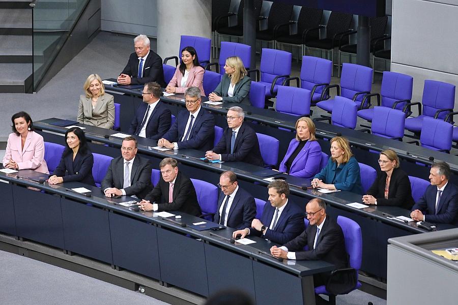 BDI-Präsident Peter Leibinger lobt Bundesregierung und sieht wirtschaftlichen Aufschwung