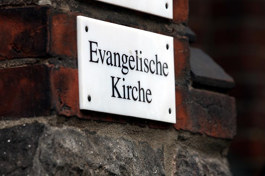 Evangelische Kirche kritisiert geplante Aussetzung des Familiennachzugs