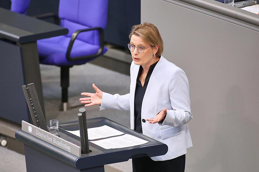 Hubig fordert Dobrindt zur raschen Begründung für Asyl-Zurückweisungen auf