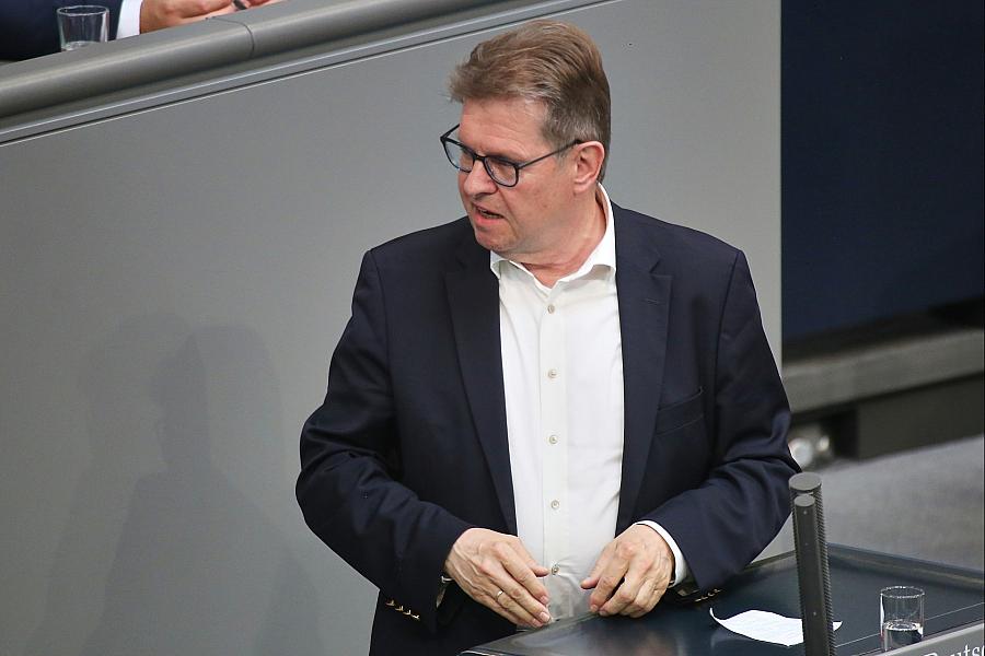 SPD-Abgeordneter Ralf Stegner droht Verlust des Sitzes im Parlamentarischen Kontrollgremium nach Russland-„Manifest“