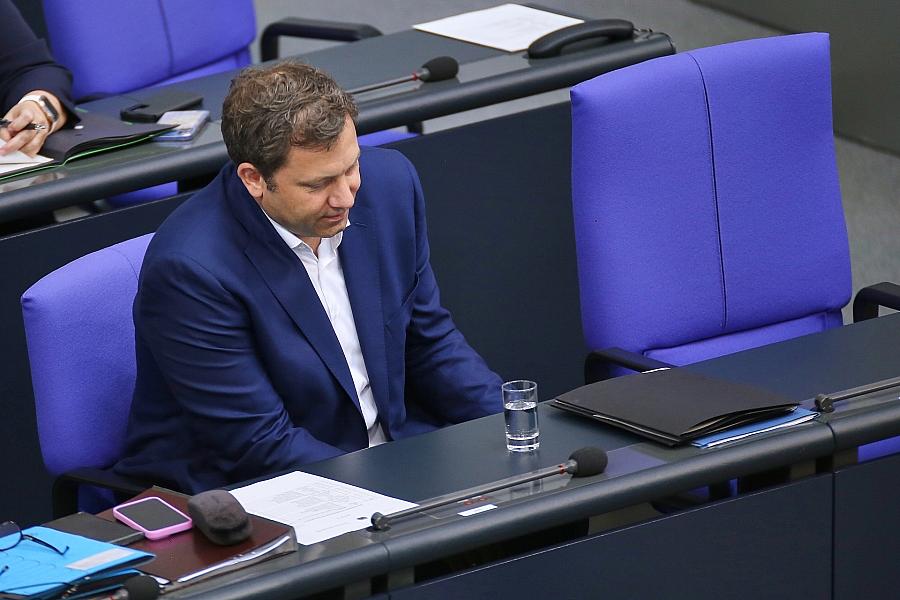 Länder kritisieren Bundesvorgaben zur Verteilung der 100 Milliarden Euro Sondervermögen
