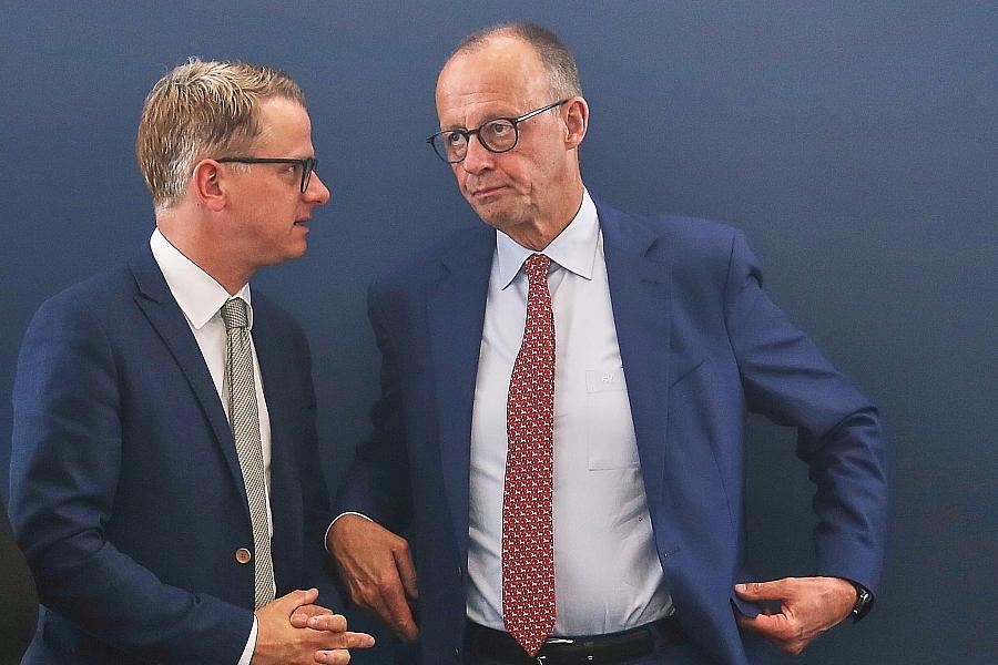AfD und Linke legen in Umfragen zu – Union stagniert bei 28 Prozent