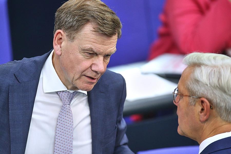 Norbert Röttgen kritisiert deutsche Nahostpolitik als gescheitert und fordert grundlegende Veränderungen