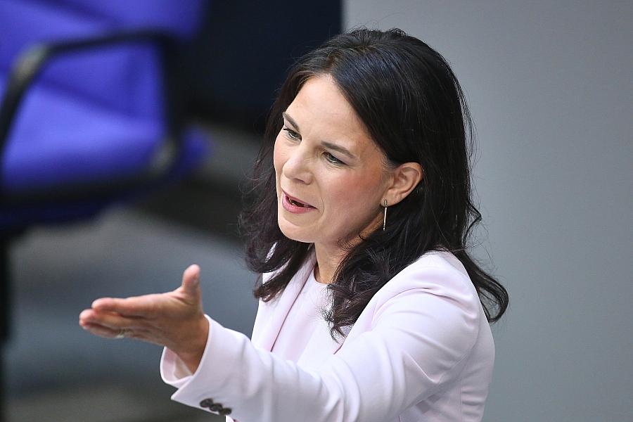 Baerbock verlässt Bundestag – Lübcke übernimmt Mandat für Brandenburg