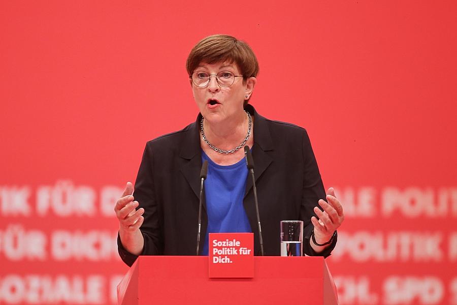 Saskia Esken zieht Bilanz ihrer SPD-Vorsitzzeit und betont Bedeutung von Bildung und Solidarität