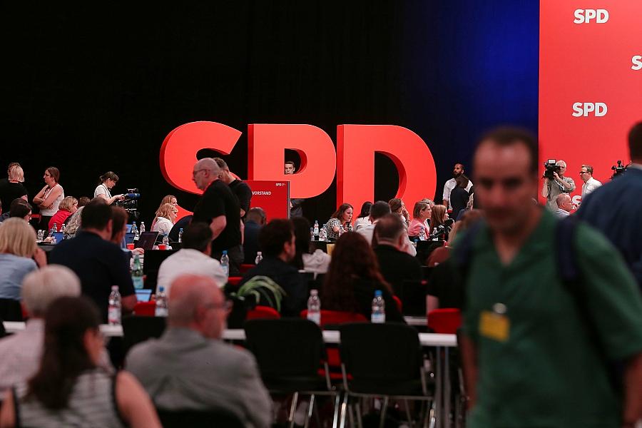 CDU und CSU fordern Sozialleistungskürzungen und Haushaltskonsolidierung von der SPD