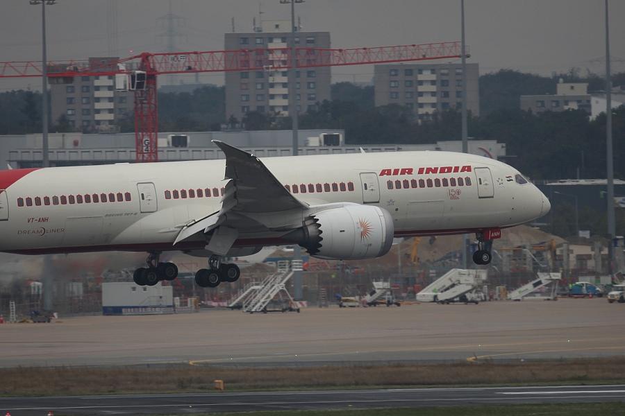 Air-India-Absturz: VC warnt vor vorschnellen Suizid-Vorwürfen und fordert gründliche Untersuchung