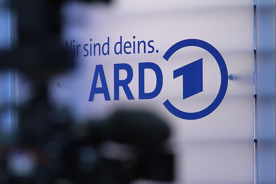 ARD-Vorsitzender Florian Hager verteidigt Intendanten-Gehälter und Struktur der Landesrundfunkanstalten
