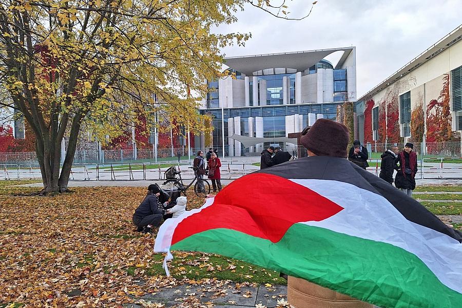 Pro-palästinensisches Protestcamp darf ans Kanzleramt zurück – mit strengen Lärmauflagen