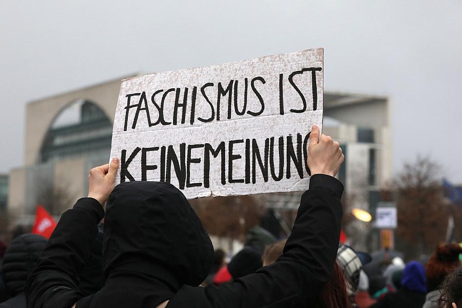SPD: Rechtsextremismus bleibt größte Gefahr für Demokratie