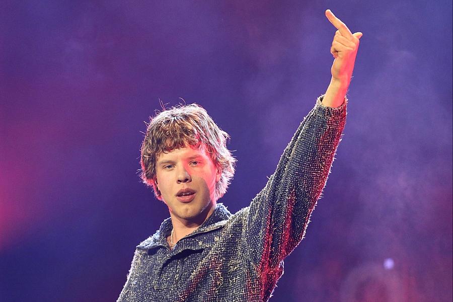 Oimara führt Halbjahrescharts 2025 mit Wackelkontakt an – Deutsche Artists stark vertreten