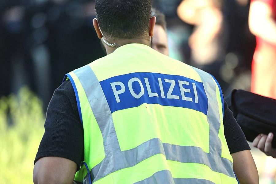 Alkoholunfall auf B 192 bei Klink verursacht hohen Sachschaden