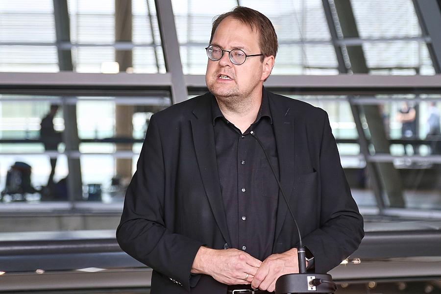 Rentenstreit: Pellmann und AfD kritisieren Reiches Arbeitsforderung