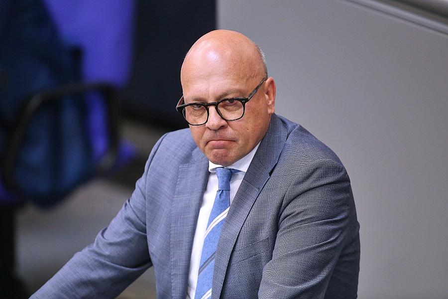 Alexander Throm (CDU) fordert Ende des subsidiären Schutzes und Abschiebungen nach Syrien