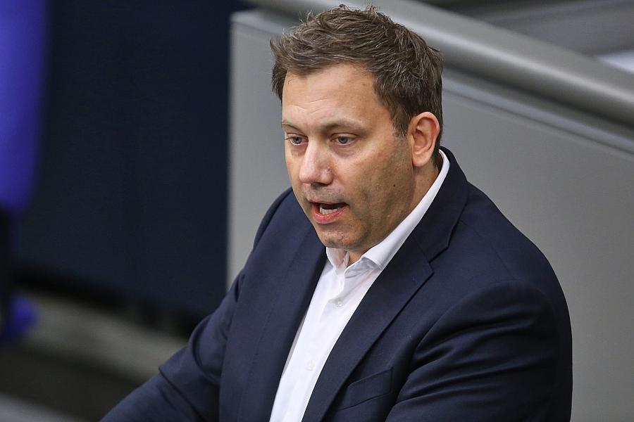SPD-Chef Lars Klingbeil fordert mehr Visionen und Emotionalität für die Sozialdemokratie bis 2030
