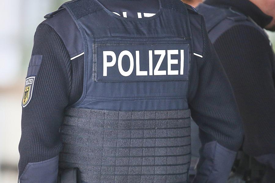 Bundespolizei nimmt mutmaßlichen bewaffneten Drogenhändler in Berlin fest
