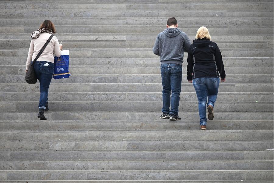 Alleinlebende in Deutschland: Zahl steigt auf 17 Millionen – Armutsrisiko und Einsamkeit nehmen zu