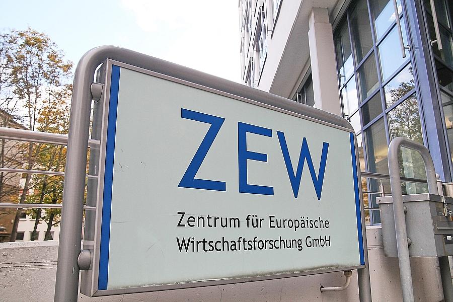 ZEW-Konjunkturerwartungen sinken im August 2025 deutlich