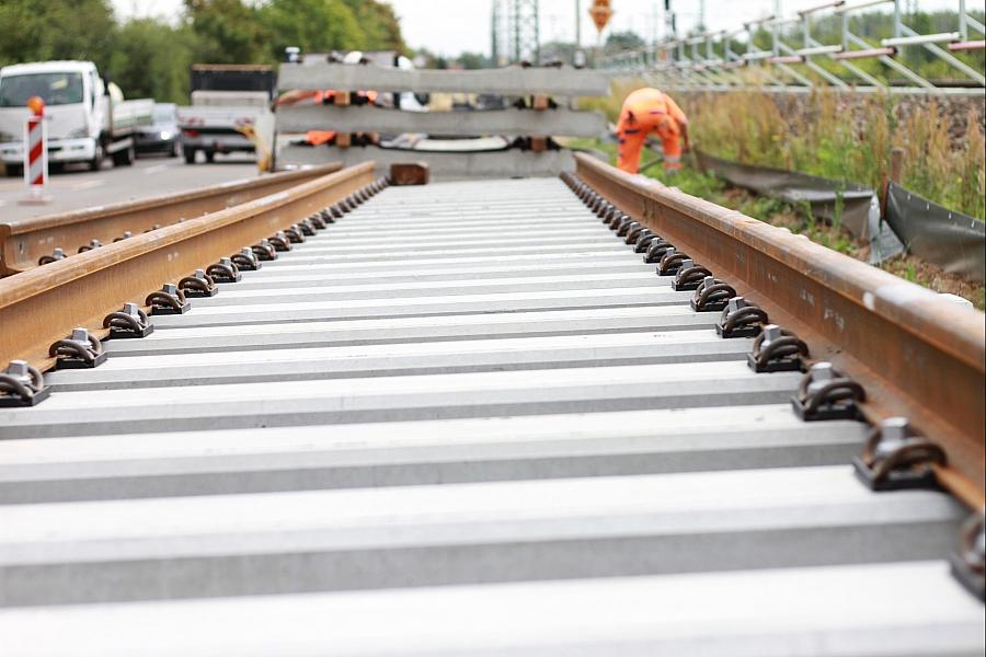 Bahnchef-Rauswurf: Grünen-Politiker Al-Wazir kritisiert Verkehrsminister Schnieder für mangelnde Bahn-Investitionen
