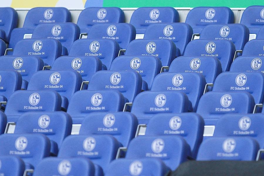 Schalke 04 schlägt Hertha BSC 2:1 – Starkes Saisondebüt in der 2. Bundesliga