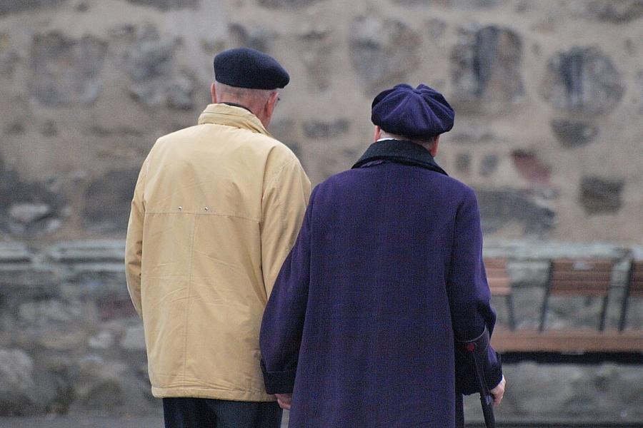 Grundsicherung im Alter erreicht Höchststand: Über 742.000 Betroffene im März 2025