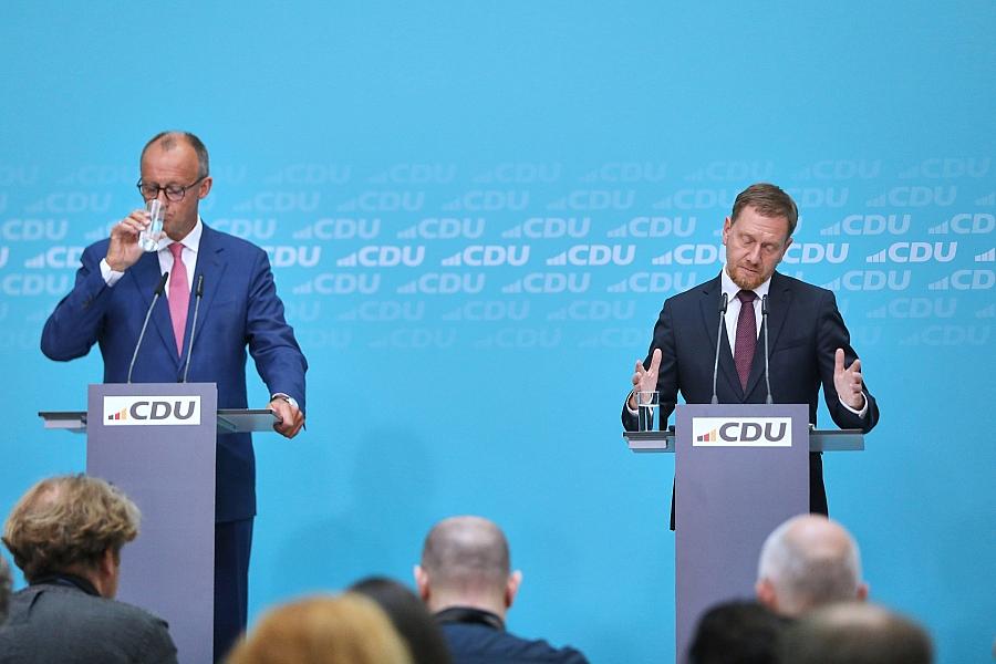 Kretschmer verteidigt Merz in CDU-interner Israel-Debatte und betont deutsche Verantwortung