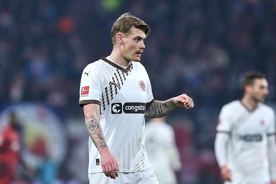 FC St. Pauli holt späten Ausgleich gegen Borussia Dortmund – Bundesliga-Auftakt endet 3:3