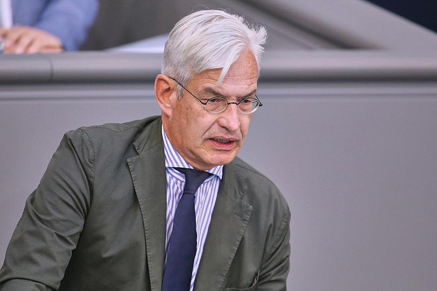 Rentenniveau bis 2031 sichern: Unionsfraktionsvize Middelberg fordert verlässliche Finanzierung und Reformen