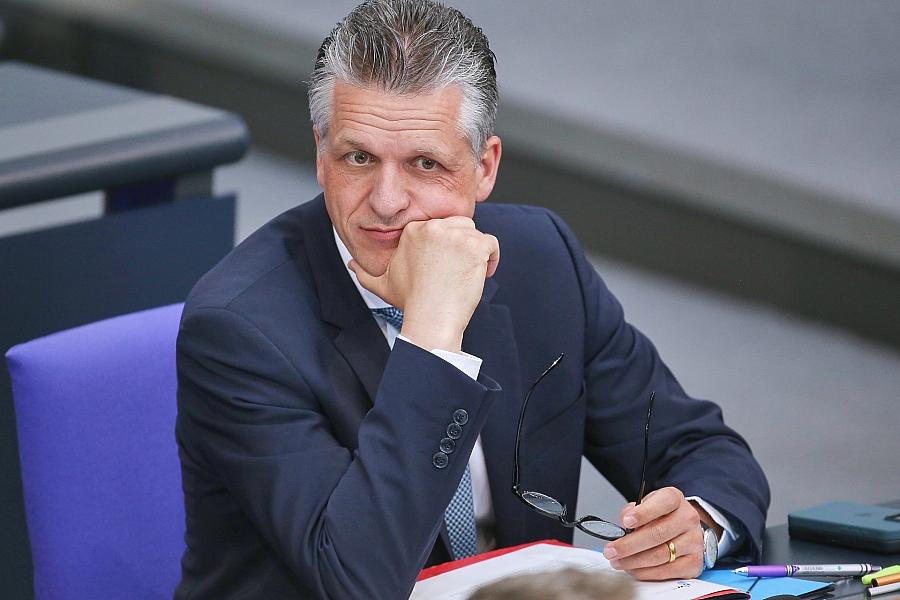 Frei fordert Nachbesserungen am Selbstbestimmungsgesetz