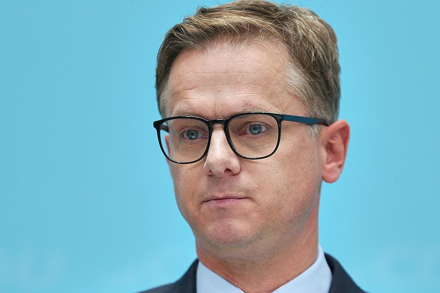 CDU-Generalsekretär Linnemann fordert mehr Tempo und weniger Bürokratie in schwarz-roter Koalition