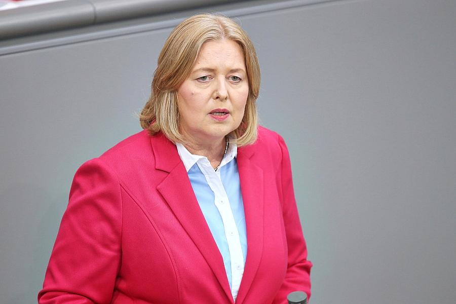 Bundesarbeitsministerin Bas warnt vor Fachkräftemangel wegen härterer Migrationspolitik