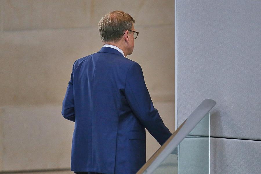 Abschiebungen nach Afghanistan: Ortskräfte-Netzwerk pocht auf mehr Engagement von Außenminister Johann Wadephul