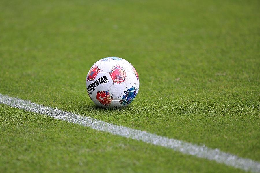 Hansa Rostock leiht schwedischen Linksverteidiger Viktor Bergh aus