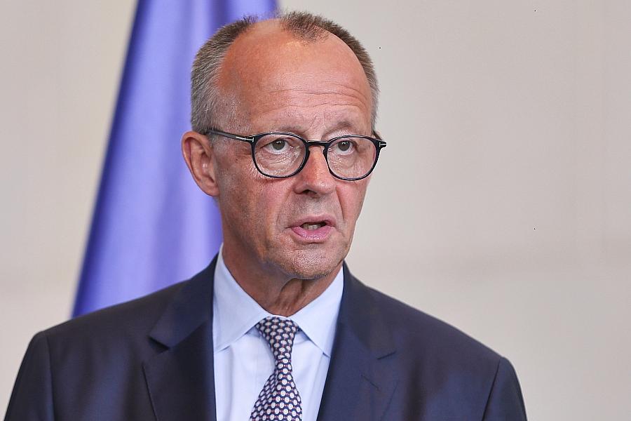 Friedrich Merz fordert vor Trump-Putin-Gesprächen Waffenstillstand in der Ukraine