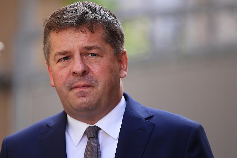 Sachsen-Anhalts CDU-Chef Schulze lehnt Debatte über deutsche Soldaten in der Ukraine ab und fordert Fokus auf Innenpolitik