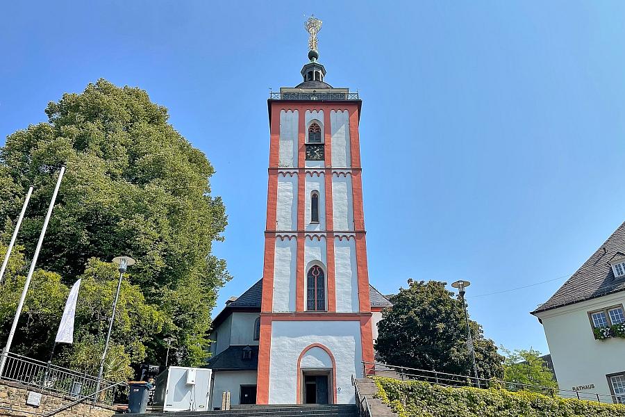 Vandalismus an Kirchen eskaliert: Deutsche Bischofskonferenz warnt vor gefallenen Tabus