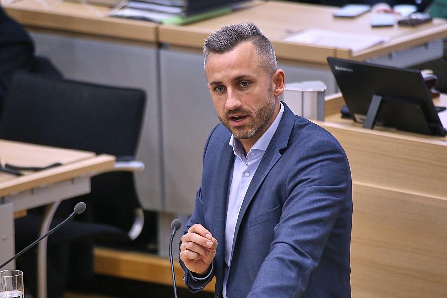 AfD-Spitzenkandidat Ulrich Siegmund strebt Alleinregierung in Sachsen-Anhalt an und kündigt radikale Migrationswende an