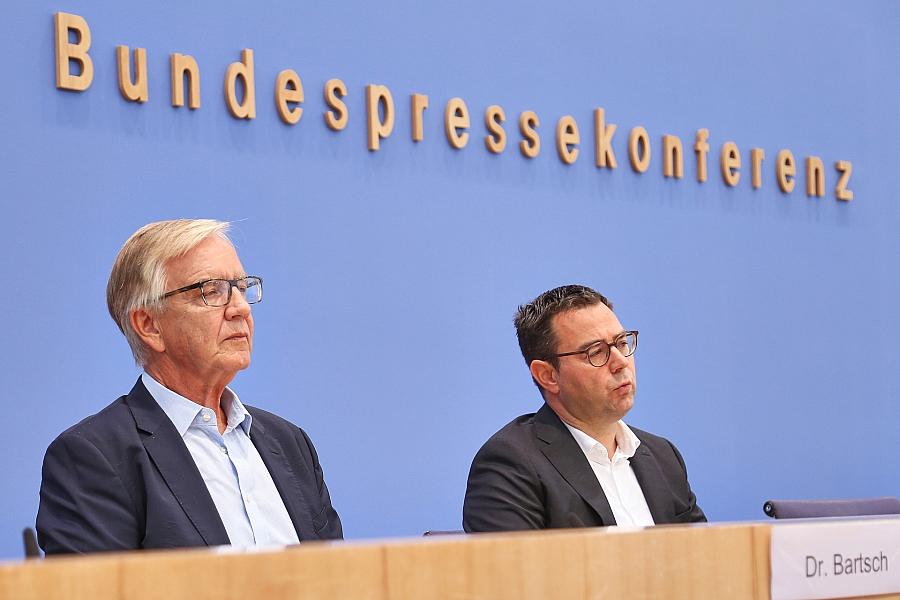 Linke und Grüne kritisieren Haushaltsplan und fordern Reform der Schuldenbremse