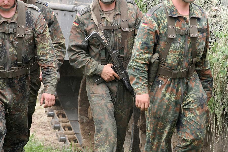 Grüne fordern Personalstrategie für Bundeswehr und kritisieren Wehrdienst-Verschiebung
