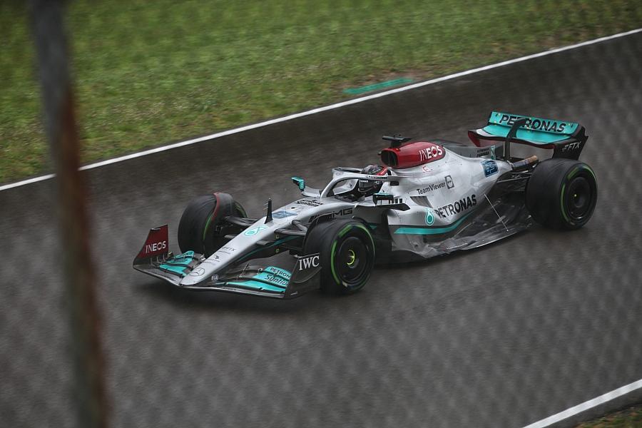 George Russell gewinnt Formel-1-Rennen in Singapur vor Verstappen und Norris
