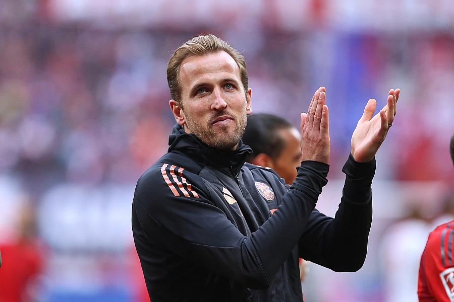 Bayern München besiegt Eintracht Frankfurt 3:0 und übernimmt Tabellenführung