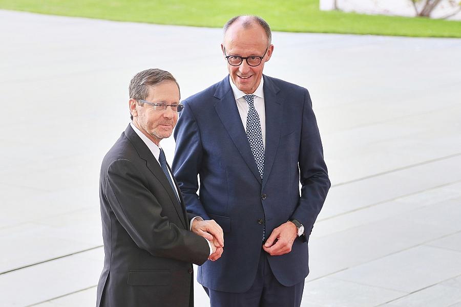 Friedensverhandlungen für Gaza: Bundeskanzler Merz telefoniert mit Israels Präsident Herzog